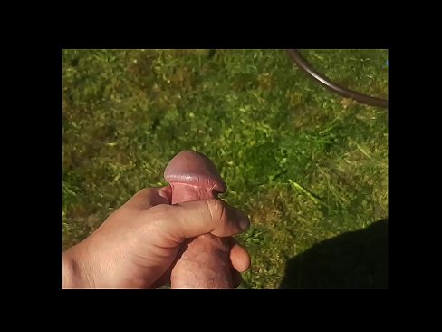 ❤️ Vruća zgodnica jebe svoju ružičastu macu i svršava špricom u ljetnom vrtu ❤️ Porno vk kod nas ❌❤
