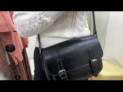 ❤️ Javna masturbacija mlade kujice FeralBerry s dildom u sobi za mjerenje ❤️ Porno vk kod nas ❌❤